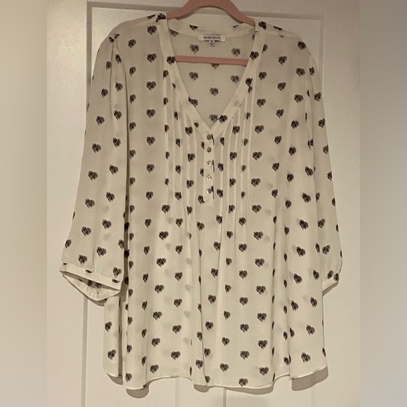 Rose & Olive Tops - NWOT Rose + Olive 3X Women’s Blouse